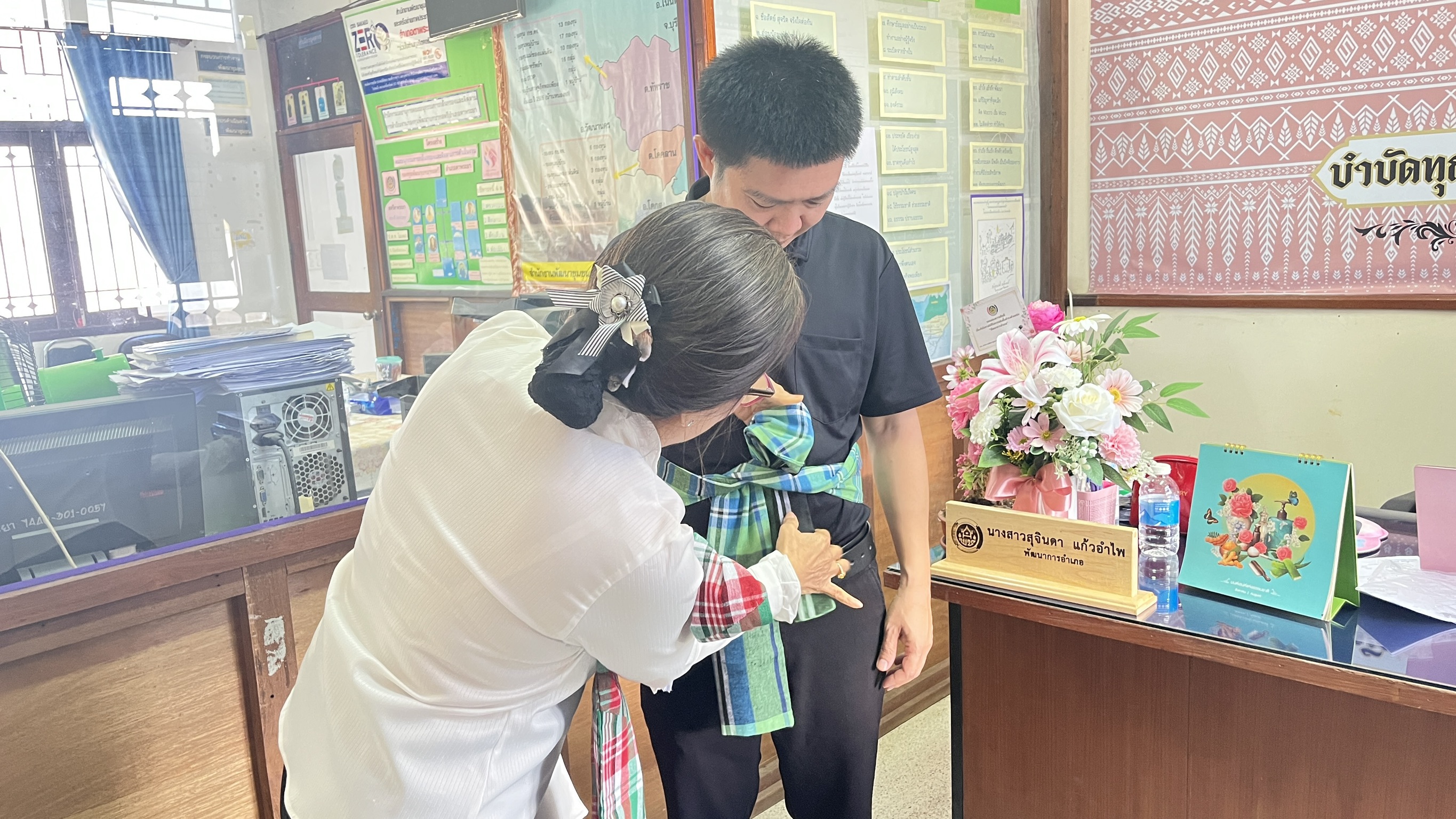 พช.ตาพระยา เดินหน้าส่งเสริมอาชีพชุมชน รับขึ้นทะเบียนผู้ผลิต ผู้ประกอบการ OTOP รายใหม่ "กลุ่มผลิตภัณฑ์แปรรูปผ้าพื้นเมือง"